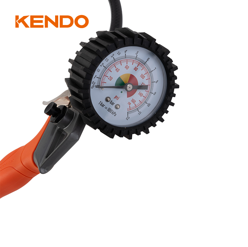 مسدس نفخ الإطارات